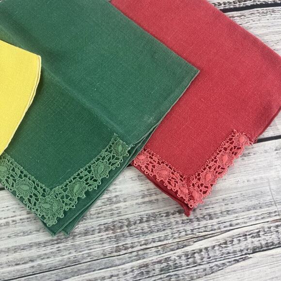 Vintage 4pc Linen Square Napkins Handkerchief Set Red Green Yellow Lace 14.5" - Picture 5 of 7